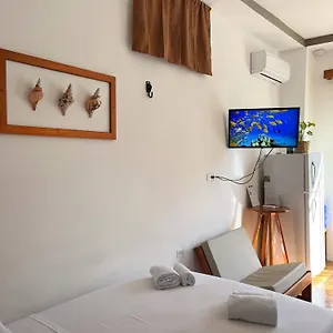 El Encanto De Mimi Puerto Ayora (Galapagos Islands)